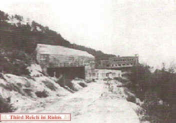 Bunker4.jpg (26659 bytes)